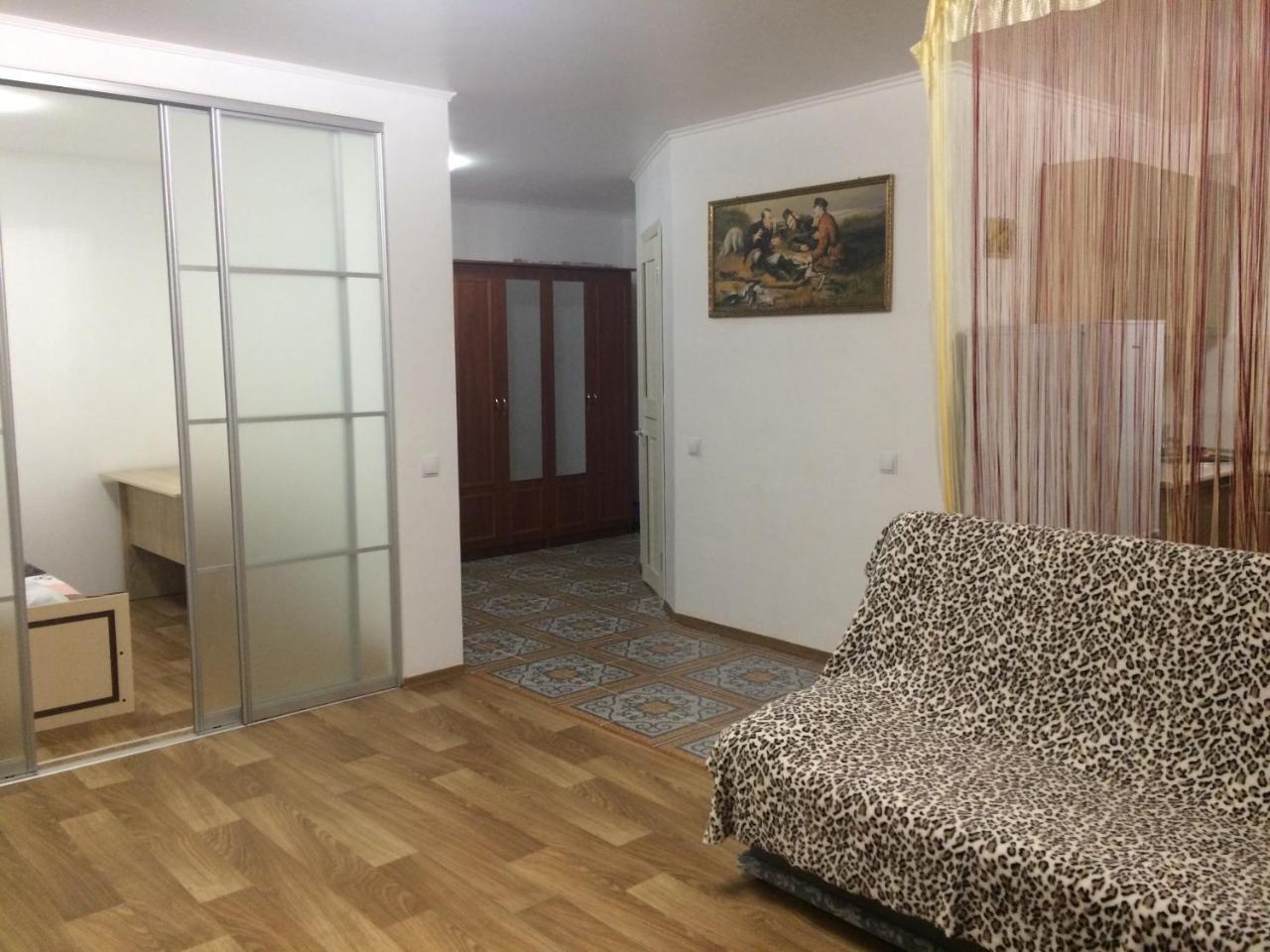 Studio Apartment In Center Połtawa Zewnętrze zdjęcie